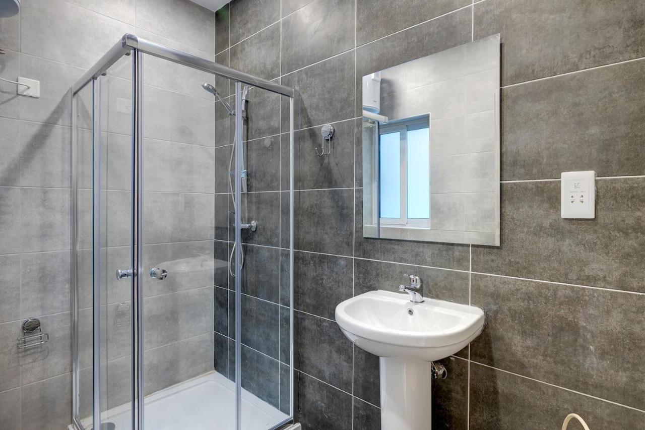 Modern Family Holiday Retreat In Gzira Σλιέμα Εξωτερικό φωτογραφία
