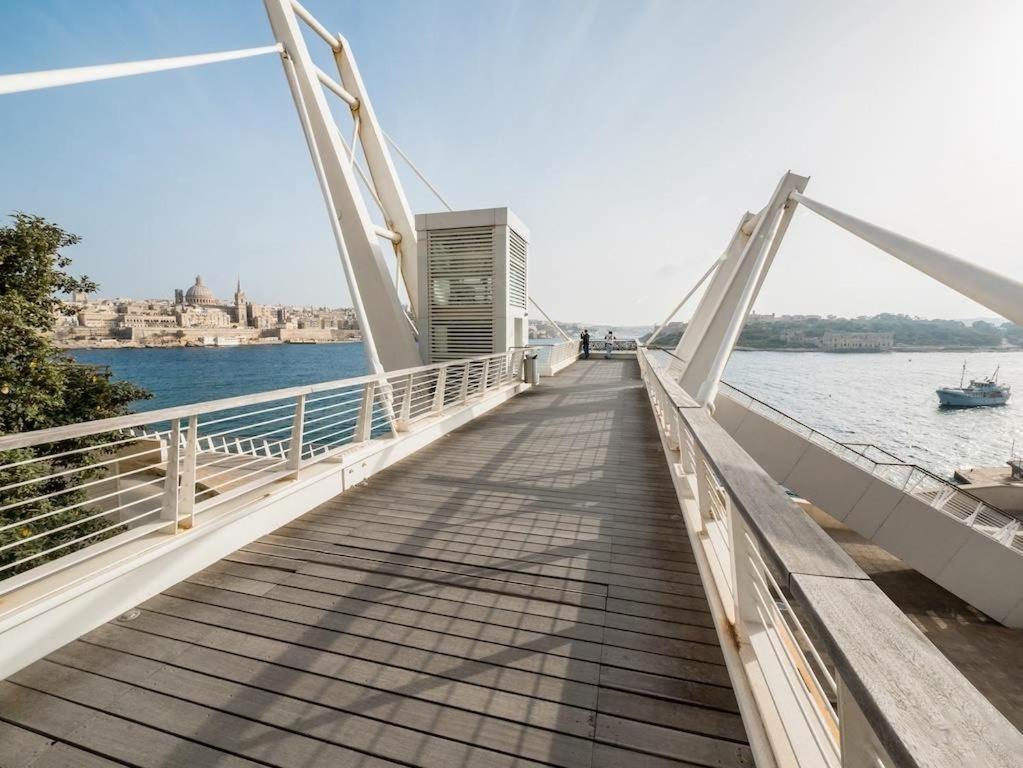 Modern Family Holiday Retreat In Gzira Σλιέμα Εξωτερικό φωτογραφία